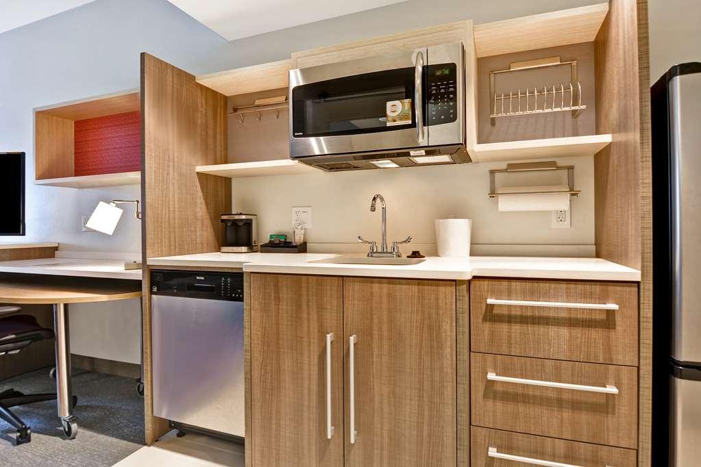 Home2 Suites By Hilton Naples I-75 Pine Ridge Road الغرفة الصورة