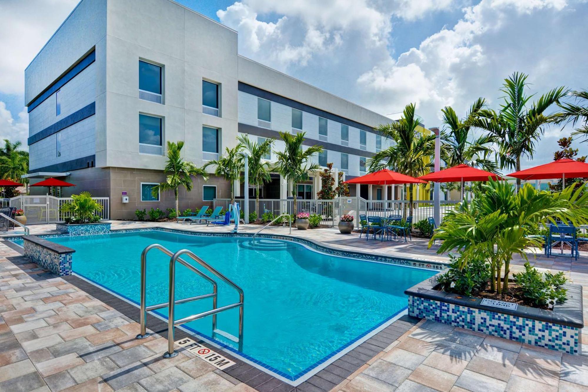 Home2 Suites By Hilton Naples I-75 Pine Ridge Road المظهر الخارجي الصورة
