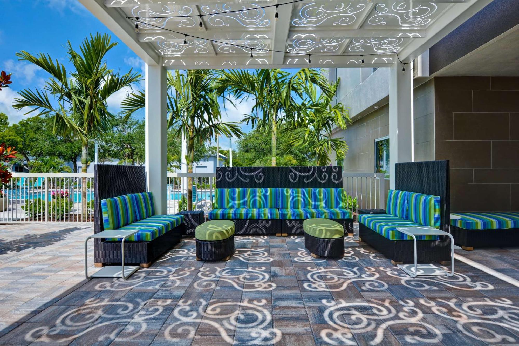 Home2 Suites By Hilton Naples I-75 Pine Ridge Road المظهر الخارجي الصورة